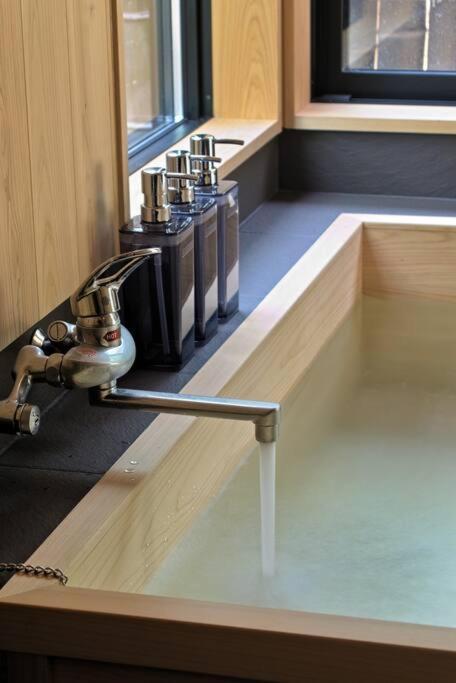 Hinoki No Ie - Cottage With Natural Hot Spring In A Cypress Bathtub Shika Εξωτερικό φωτογραφία